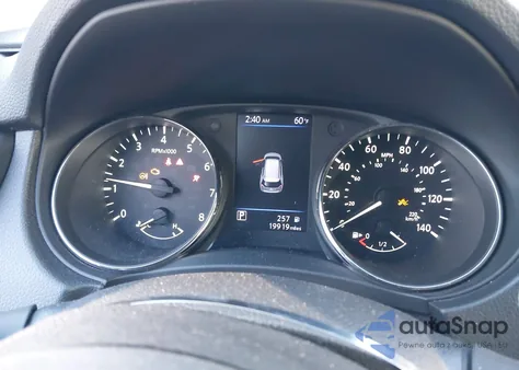 2018 Nissan Rogue Sv z USA, uszkodzony, nr VIN KNMAT2MTXJP532411